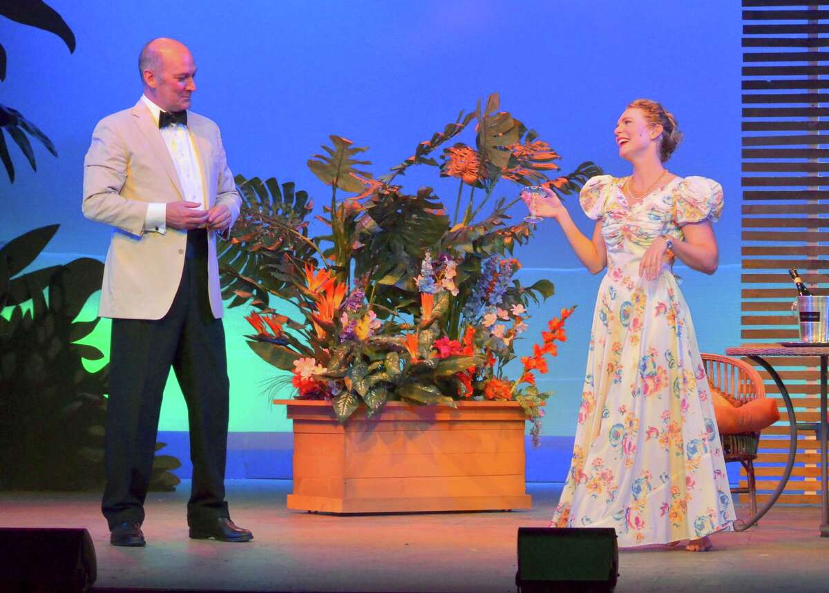 David Pittsinger is the sophisticated French planter Emile de Becque and Adrianne Hick is the naive nurse Nellie Forbush who falls under his spell in the Rodgers and Hammerstein musical