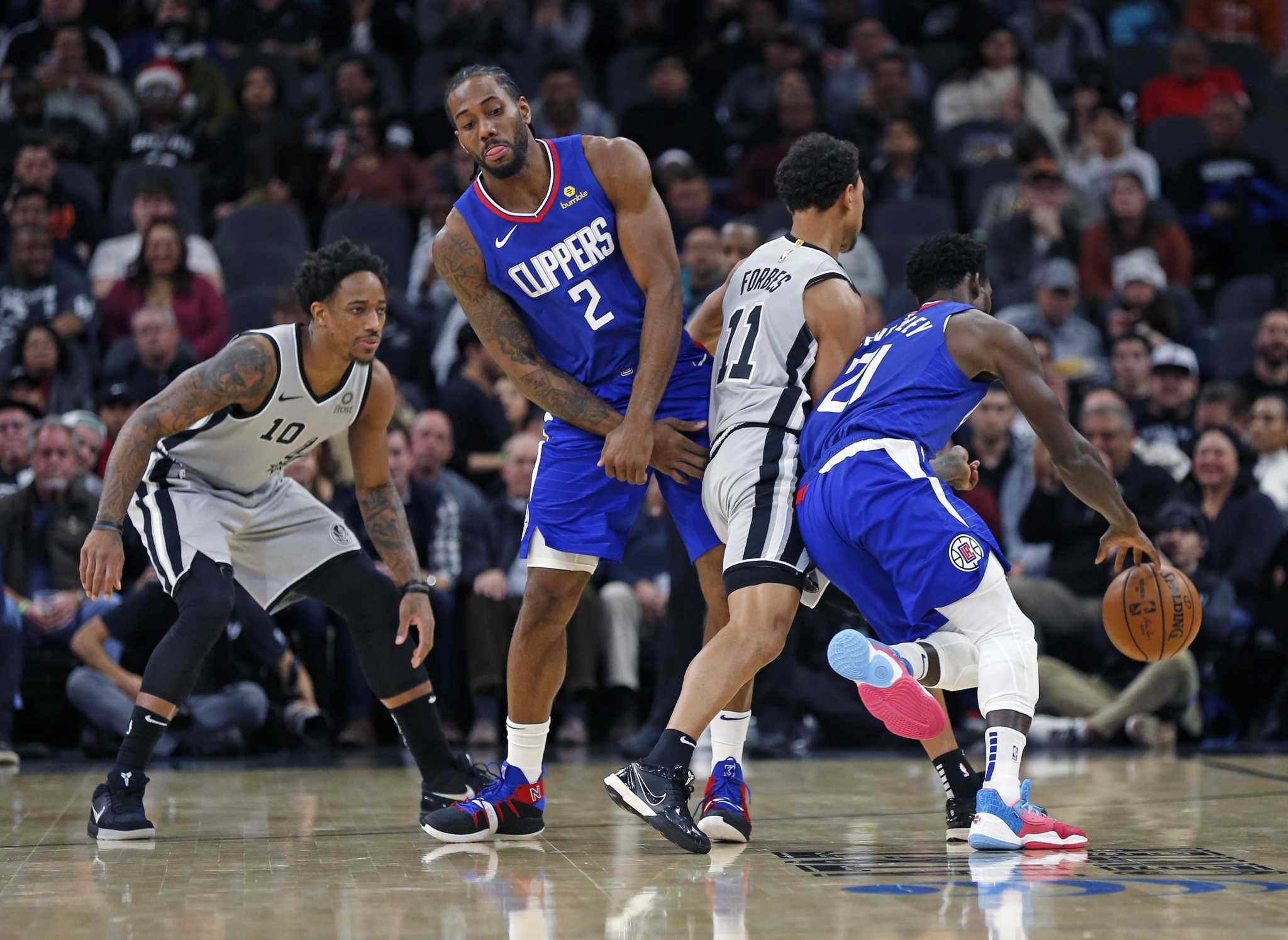 Clippers fall to Spurs; Kawhi Leonard is booed in San Antonio - Los Angeles  Times