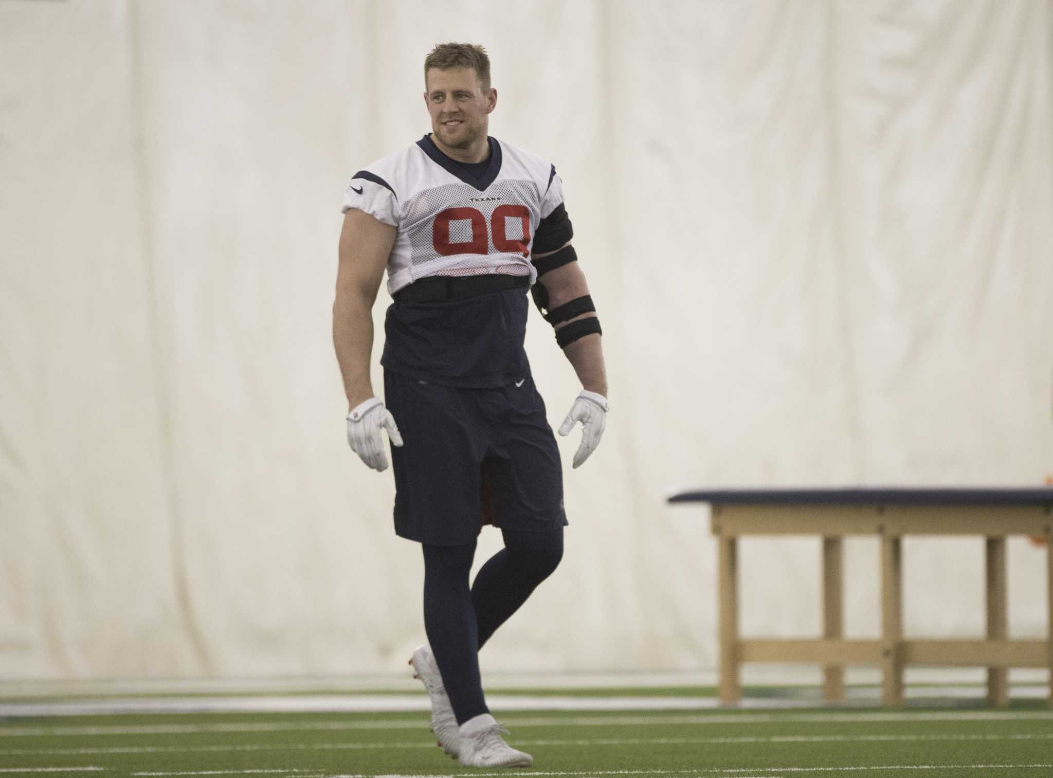 JJ Watt Makes an Emotional Entrance for the Houston Texans