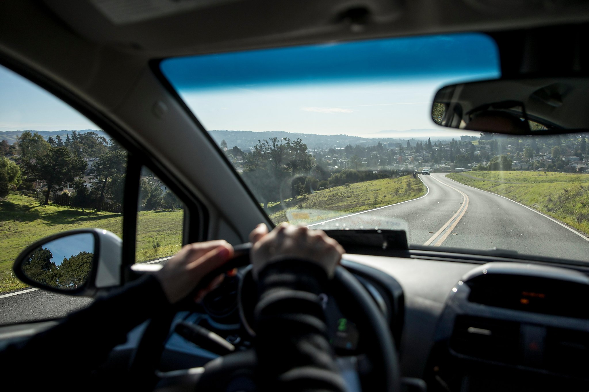 driving a tesla in the carpool lane no longer just a perk for the rich sfchronicle com