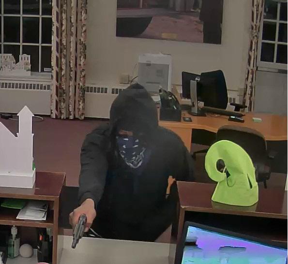 Woodbridge police investigate armed bank robbery