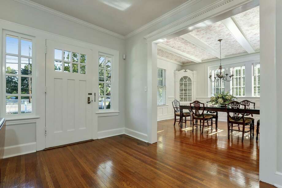 On The Market Classic Colonial In Fairfield Offers Coastal Living