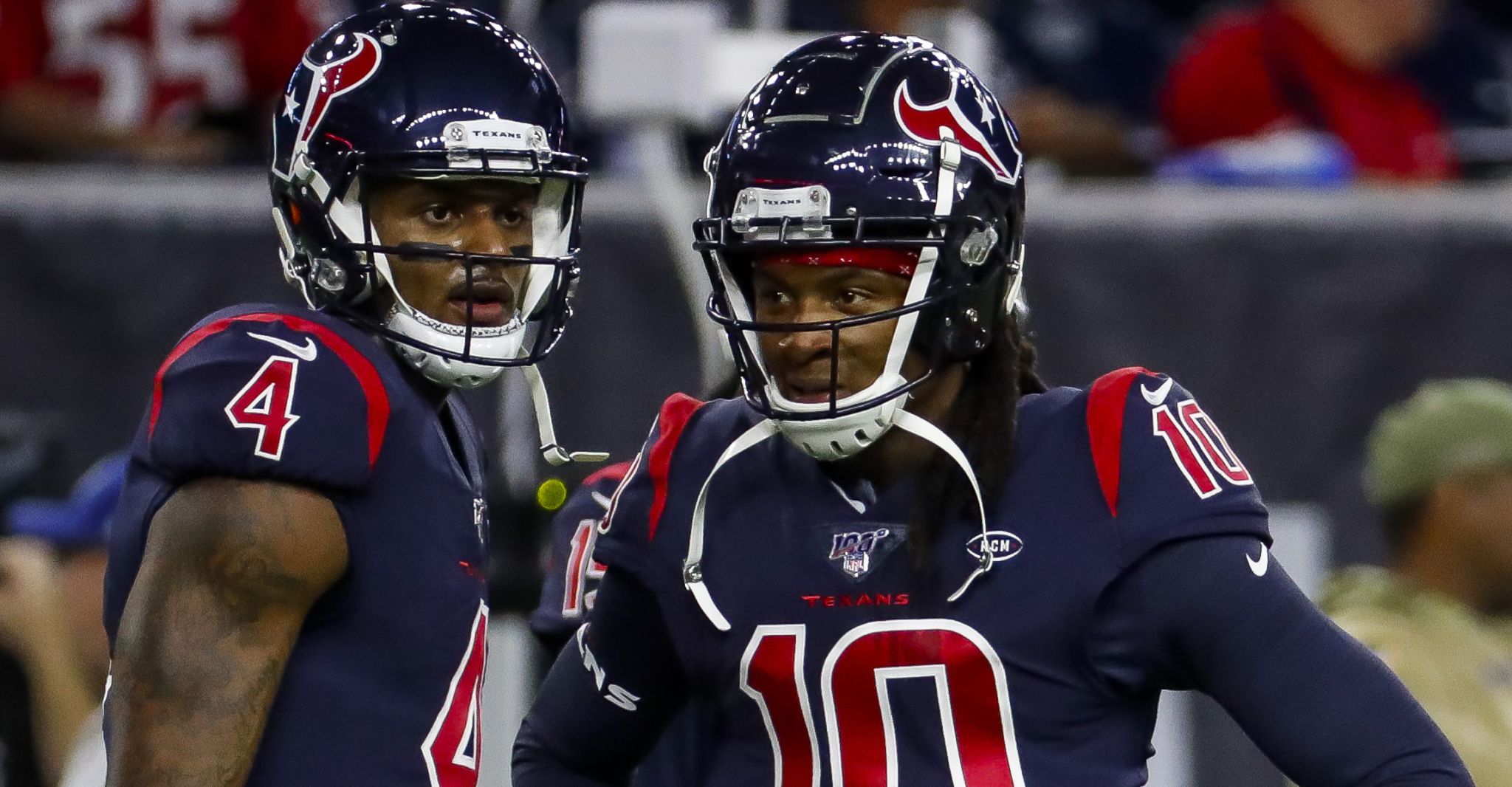 Houston Texans wide receiver DeAndre Hopkins warms up before a