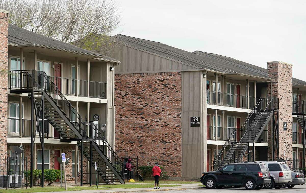 Prairie View A&M partners with troubled housing complex to create a