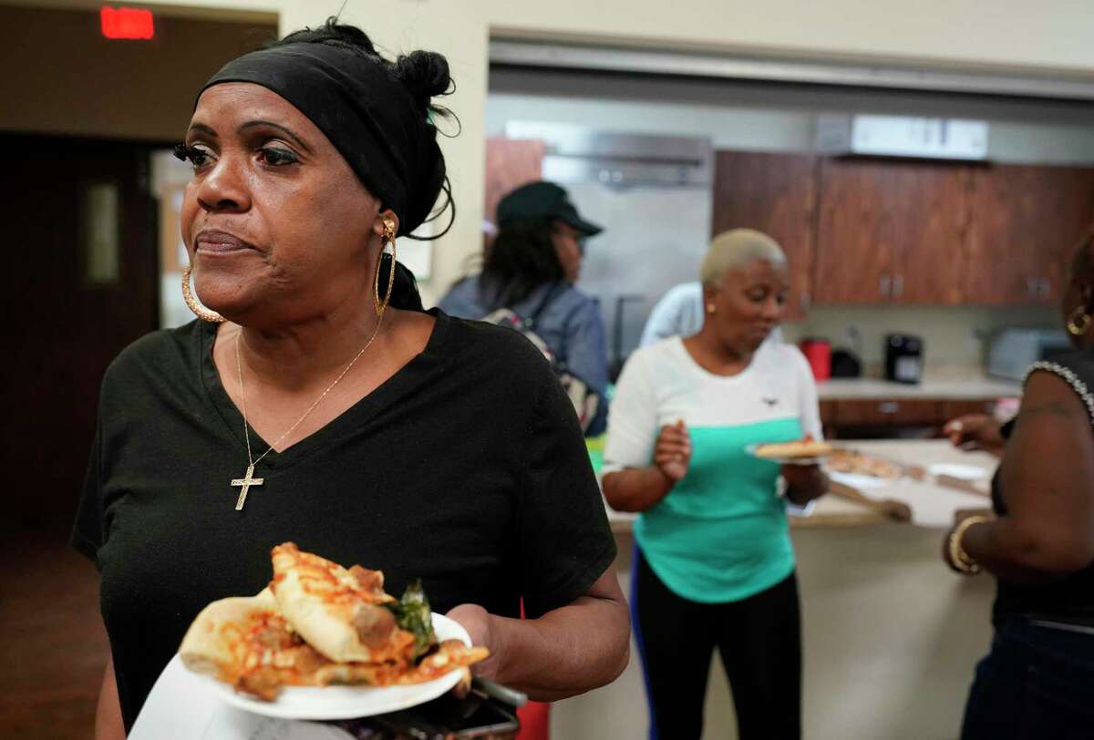 Prairie View A&amp;M partners with troubled housing complex to