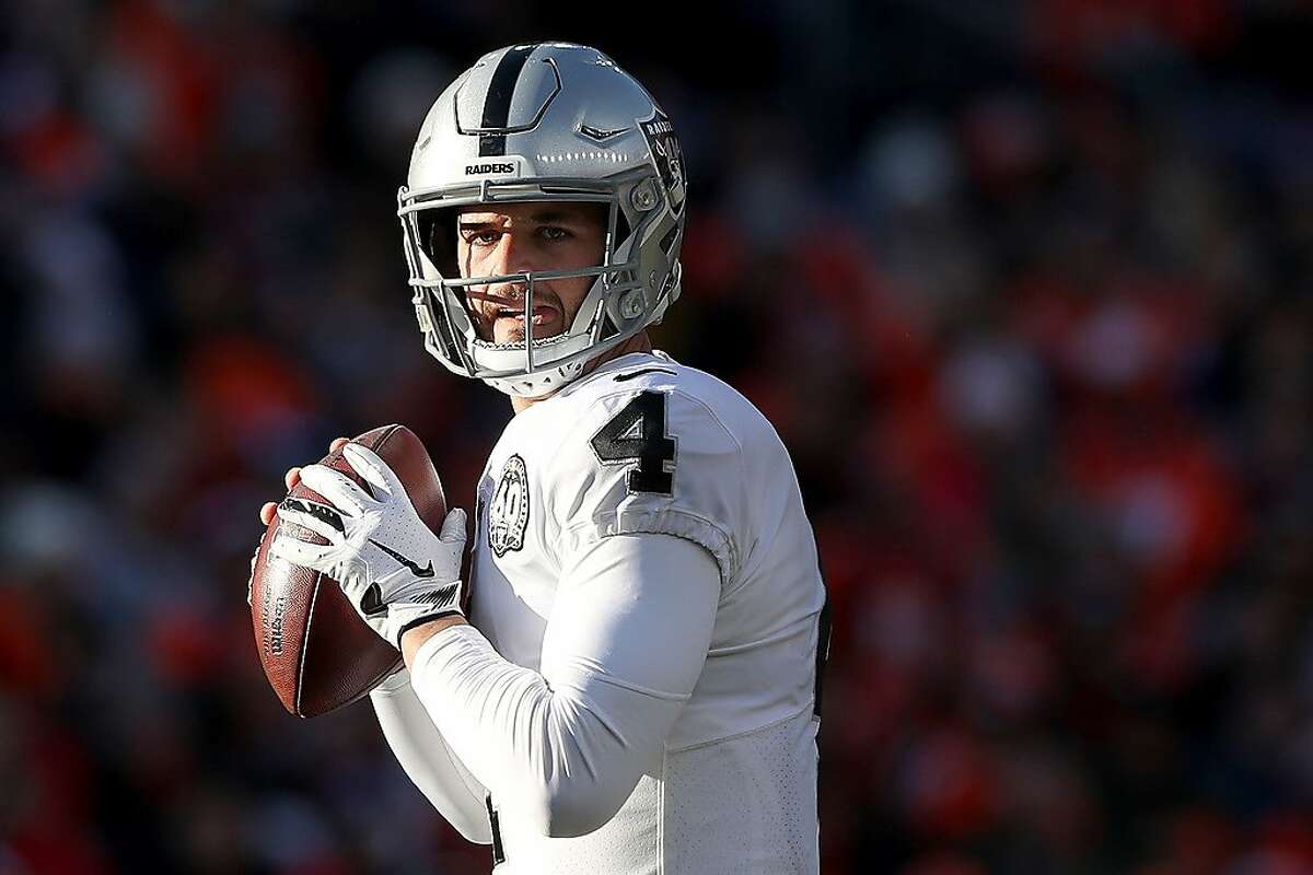 DENVER, COLORADO - DECEMBER 29: Quarterback Derek Carr #4 of the Oakland Raiders throws against the Denver Broncos in the second quarter at Empower Field at Mile High on December 29, 2019 in Denver, Colorado. (Photo by Matthew Stockman/Getty Images)