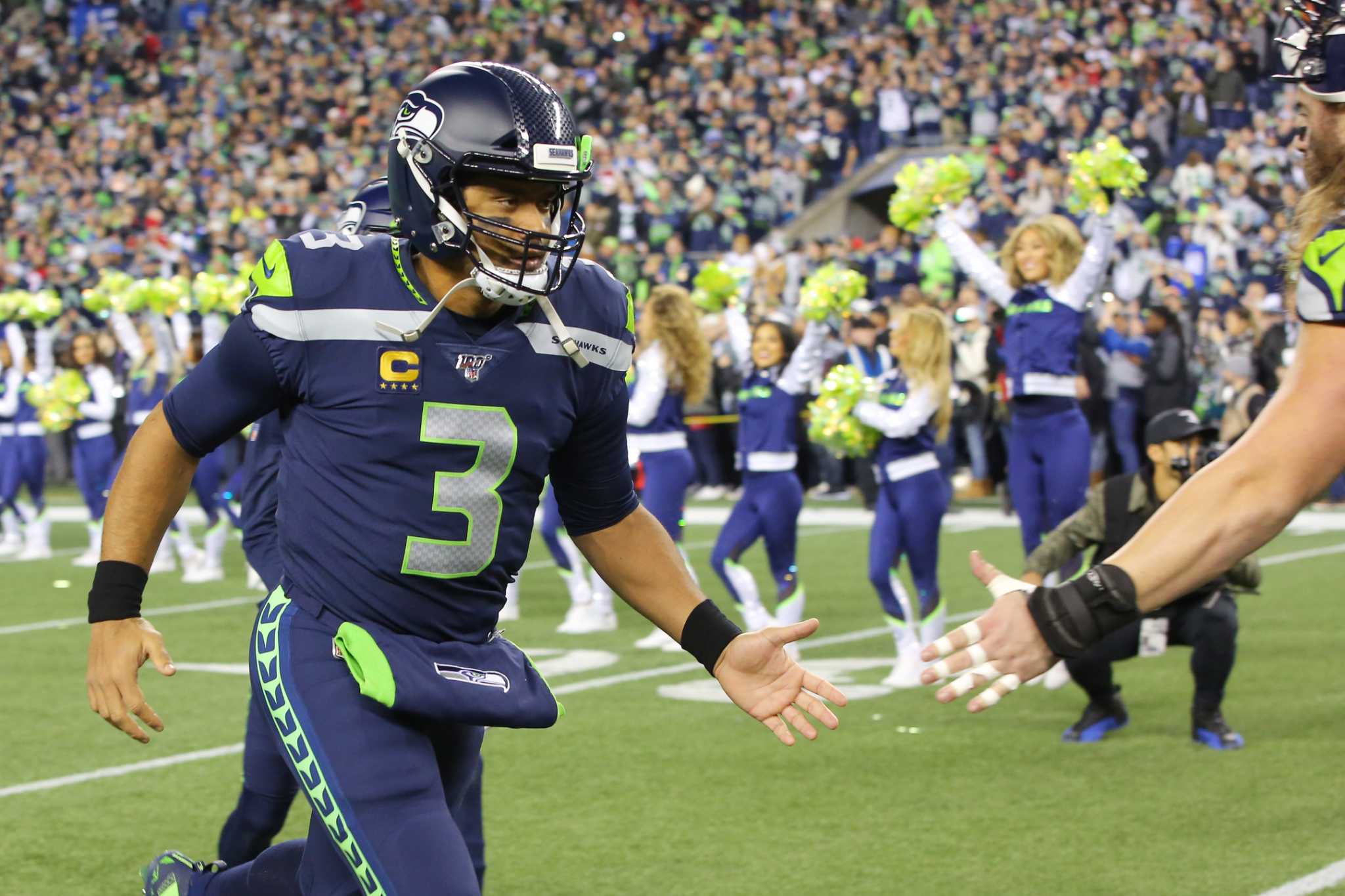 How to Stream Seattle Seahawks Games Live with a VPN - EarthWeb