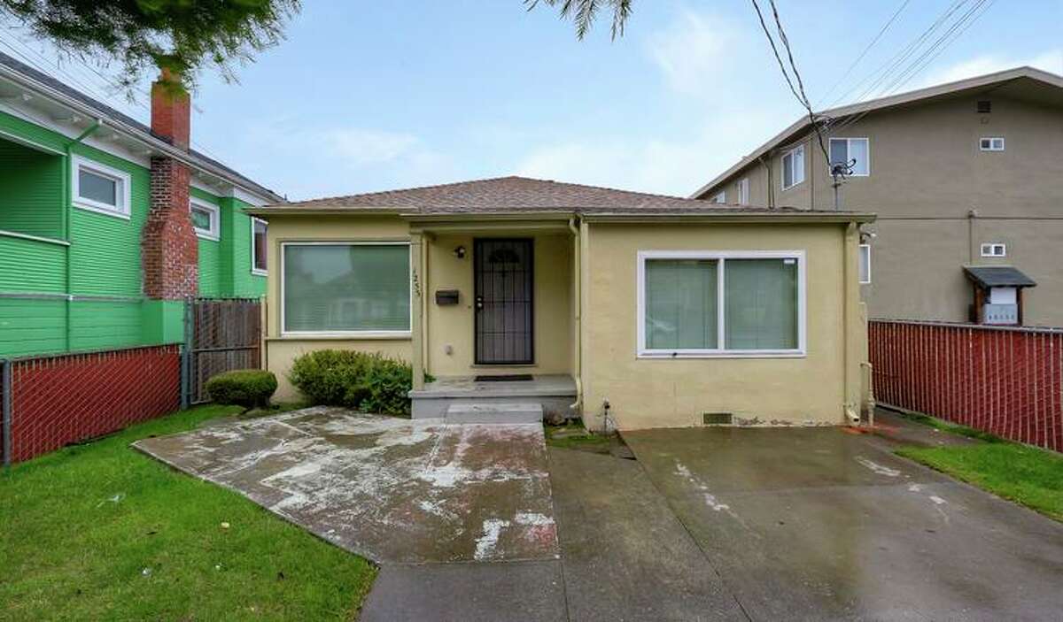 West Berkeley home with a converted garage open Sunday