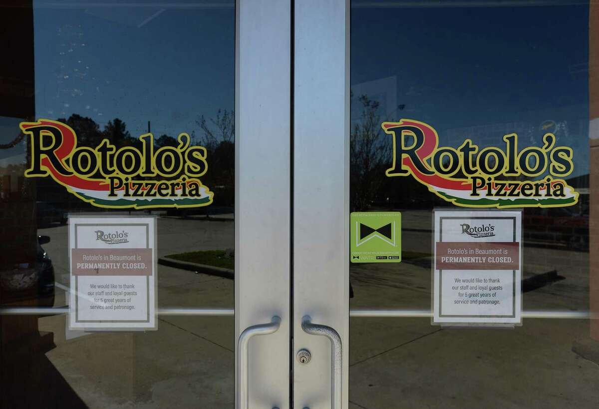 Rotolo's Pizzeria on Dowlen Road recently posted signage announcing its closure. The eatery was open for 5 years. Photo taken Monday, December 30, 2019 Kim Brent/The Enterprise