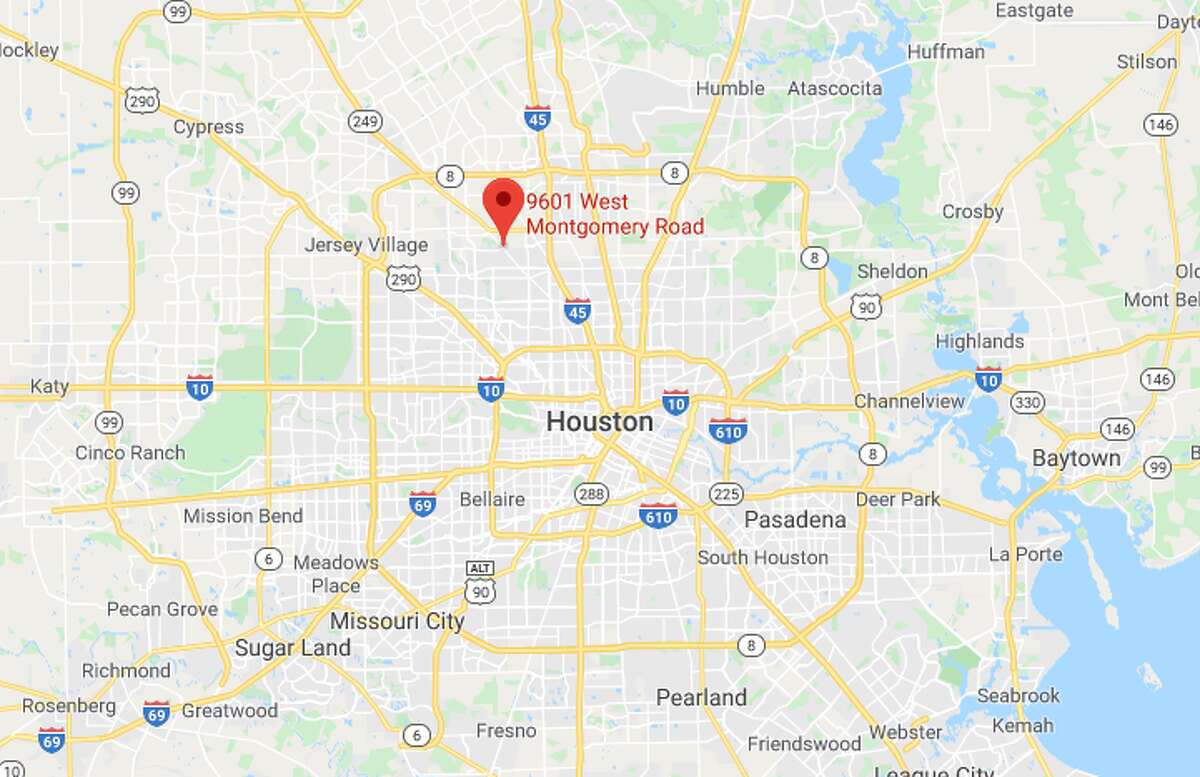 A man was shot to death in a NW Houston apartment complex Monday afternoon, according to police.