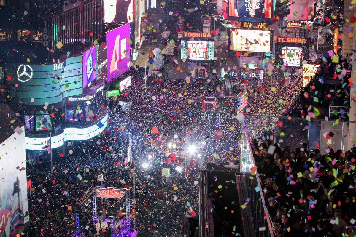 Each year, just as they did in 2017, a throng of revelers rings in the New Year in Times Square. But when did the tradition of dropping a New Year’s ball in Times Square begin? Hmmmm, this quiz has the answer.