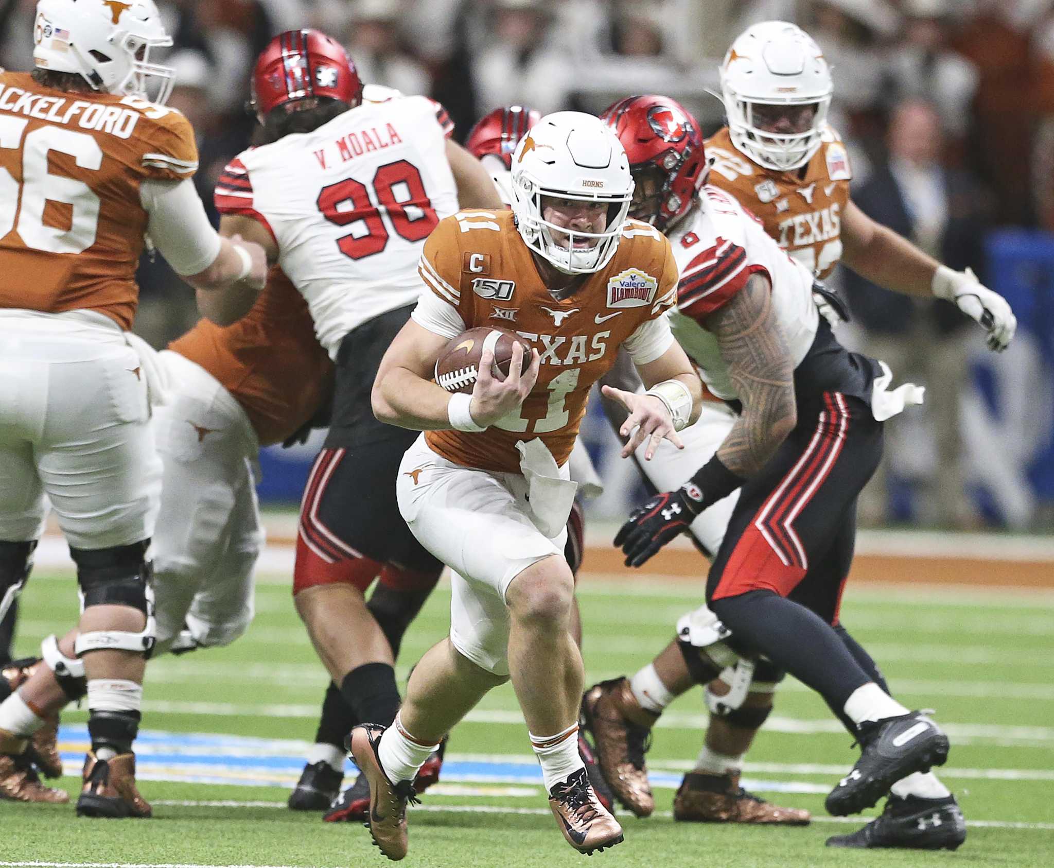 Texas QB Sam Ehlinger focusing on fundraiser, routine during lockdown