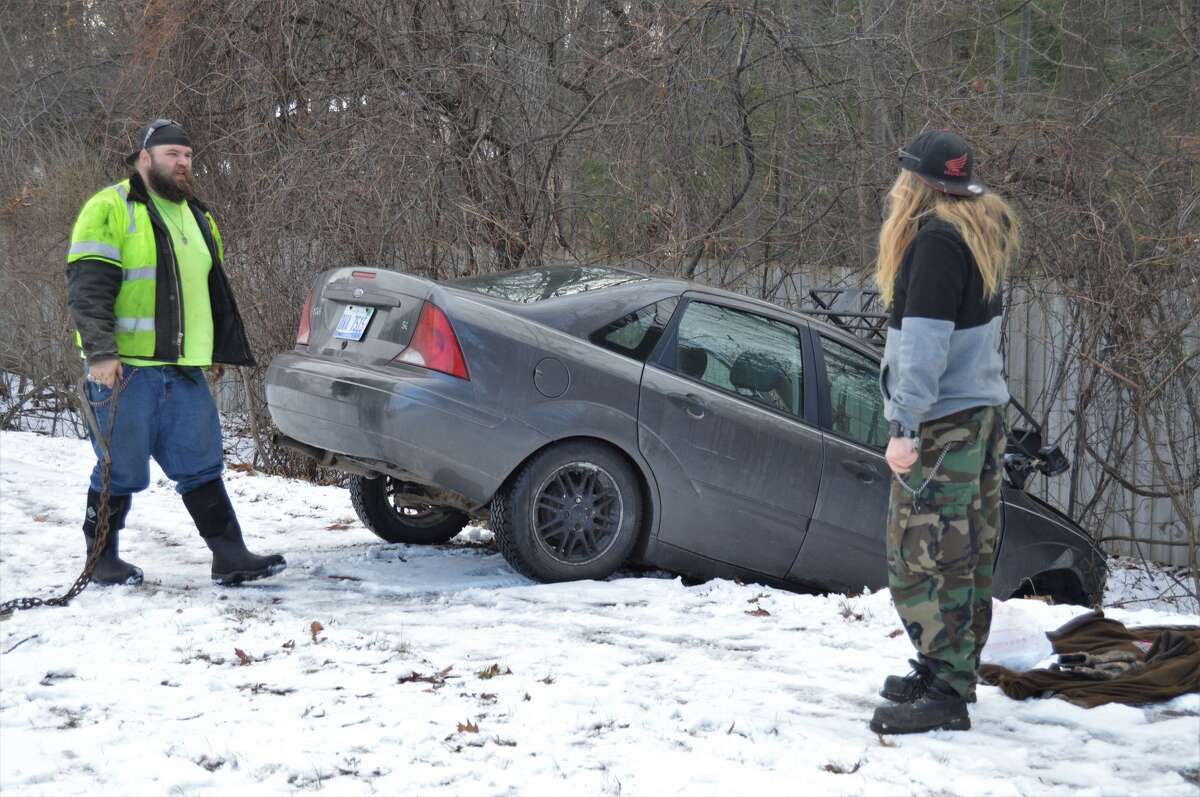 Twocar crash on Saginaw, near Eastman