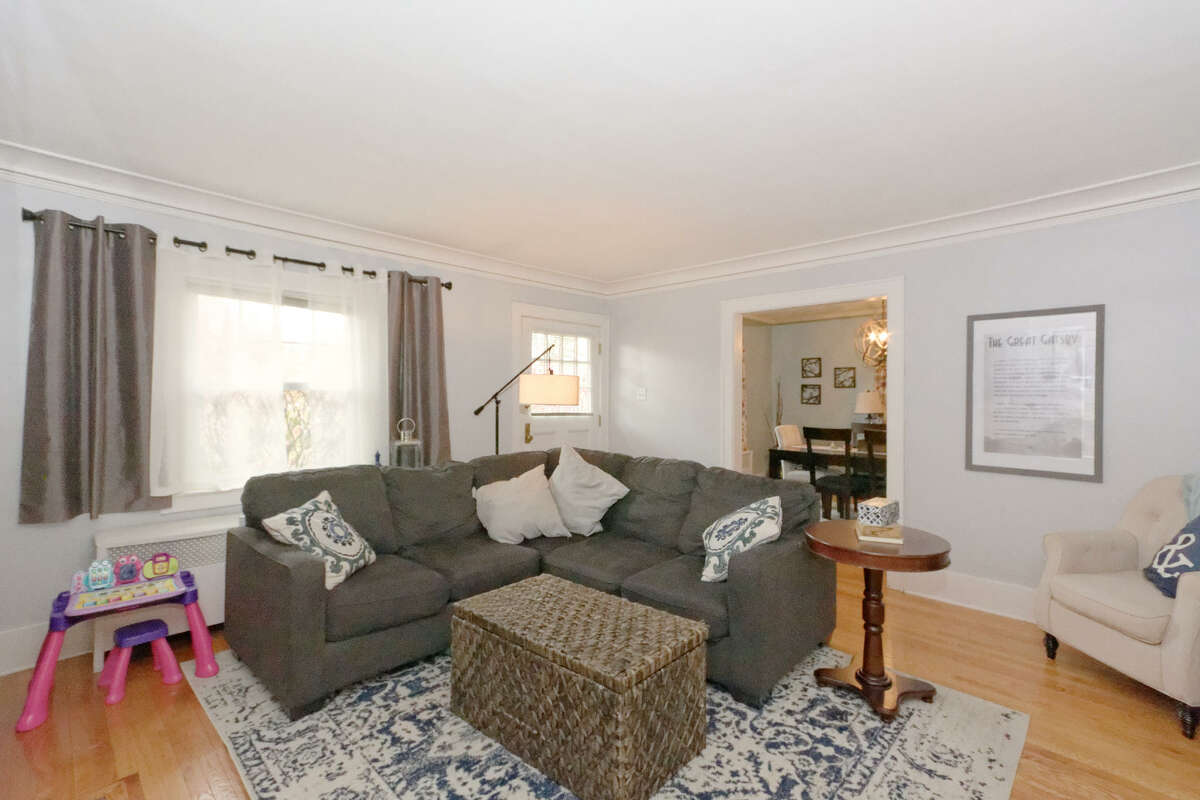 House of the Week Cape in Schenectady
