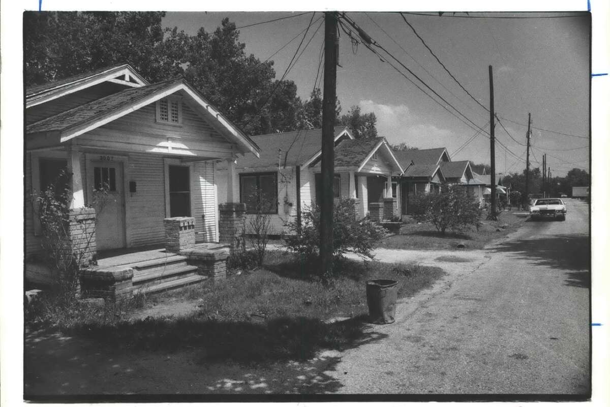 Photos show Houston life as the 1980s began