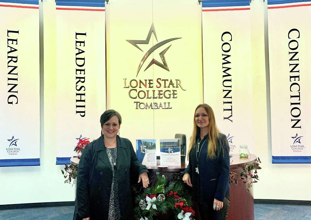 LSC-Tomball President Lee Ann Nutt and LSC-Tomball Community Library Director Janna Hoglund pose for a photo at LSC-Tomball.