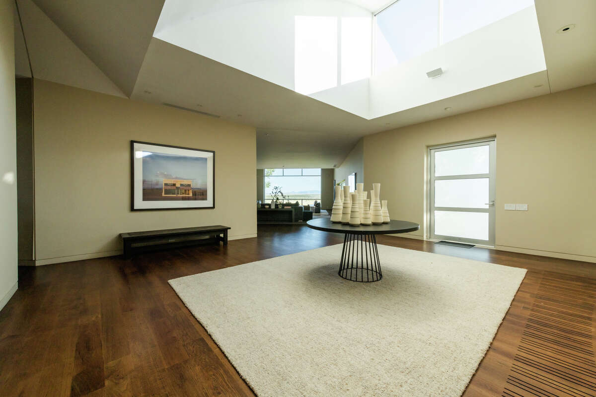 Book a Marfa, Texas ranch made famous by Beyonce, built by renowned ...