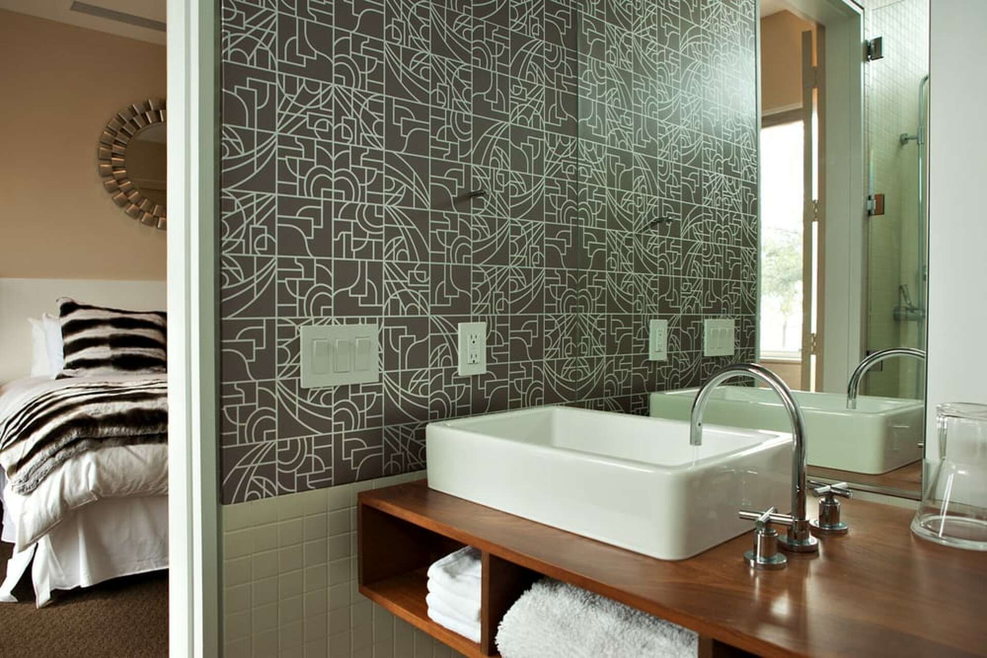 Book a Marfa, Texas ranch made famous by Beyonce, built by renowned ...