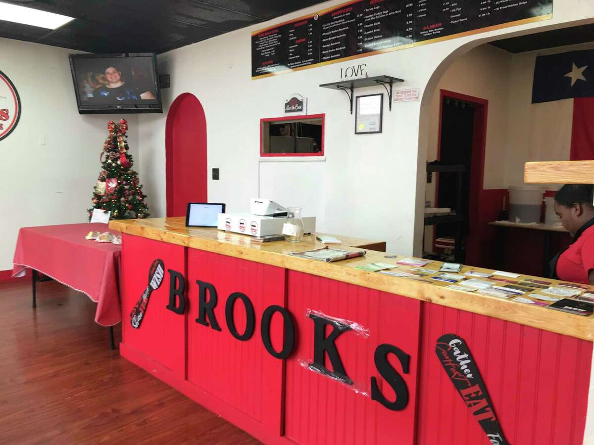 Review New Northeast Side barbecue restaurant Brooks BBQ & More serves