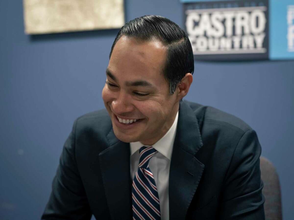 Julián Castro never stood a chance. He’s the super polite, clean-cut, high-achieving guy you’d be proud to bring home to your Mexican mom and dad. But, ultimately, he was the kind of guy undervalued by an electorate looking for a strong change agent.