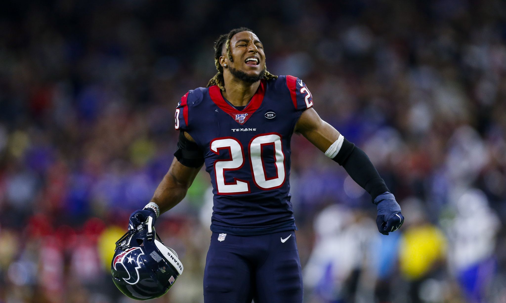 Texans' Justin Reid out of sling following shoulder surgery