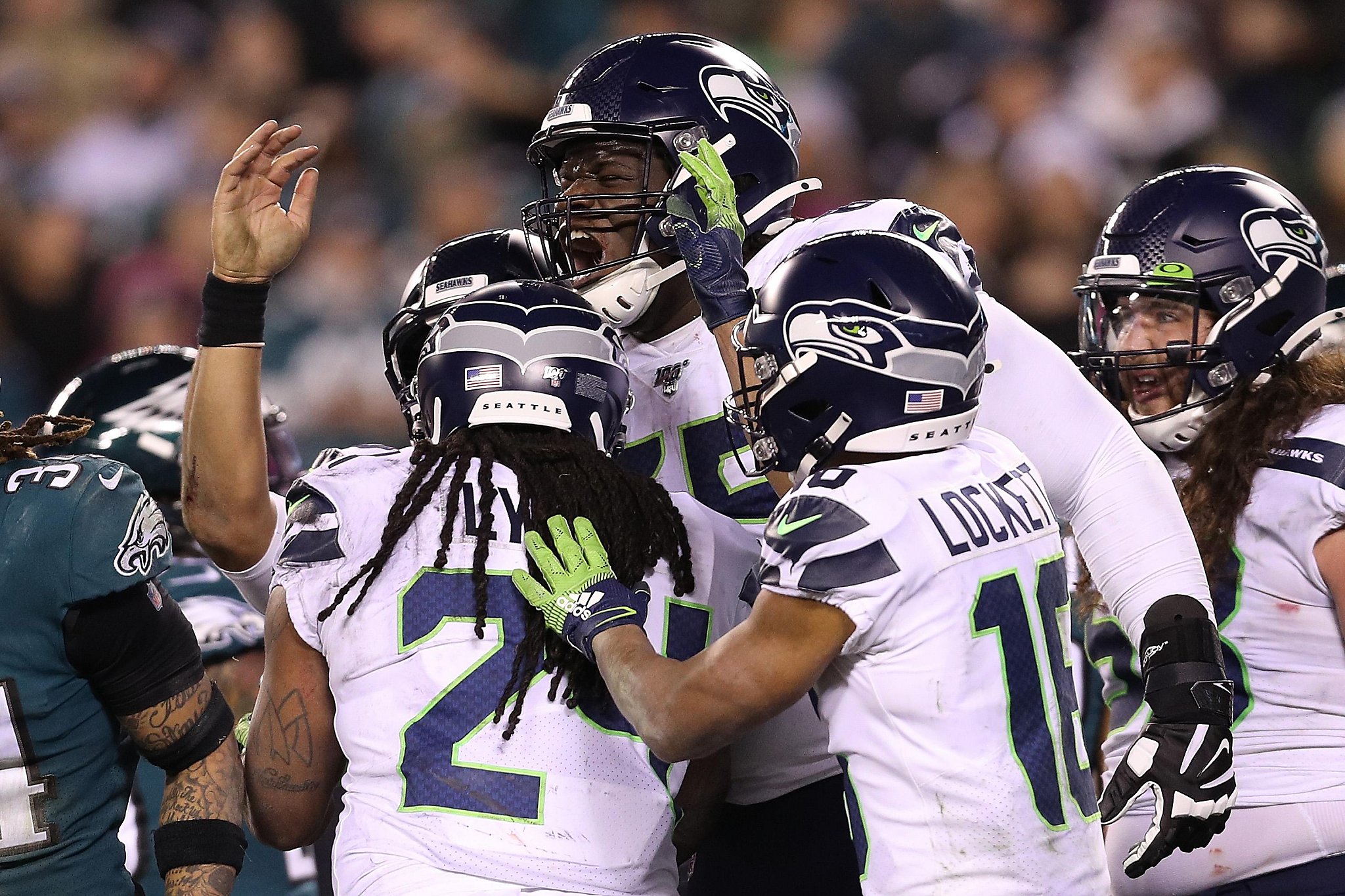 Wilson leads Seahawks past Eagles 17-9