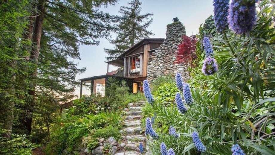 Log Cabin In Big Sur With Serious Design Pedigree Is Listed For
