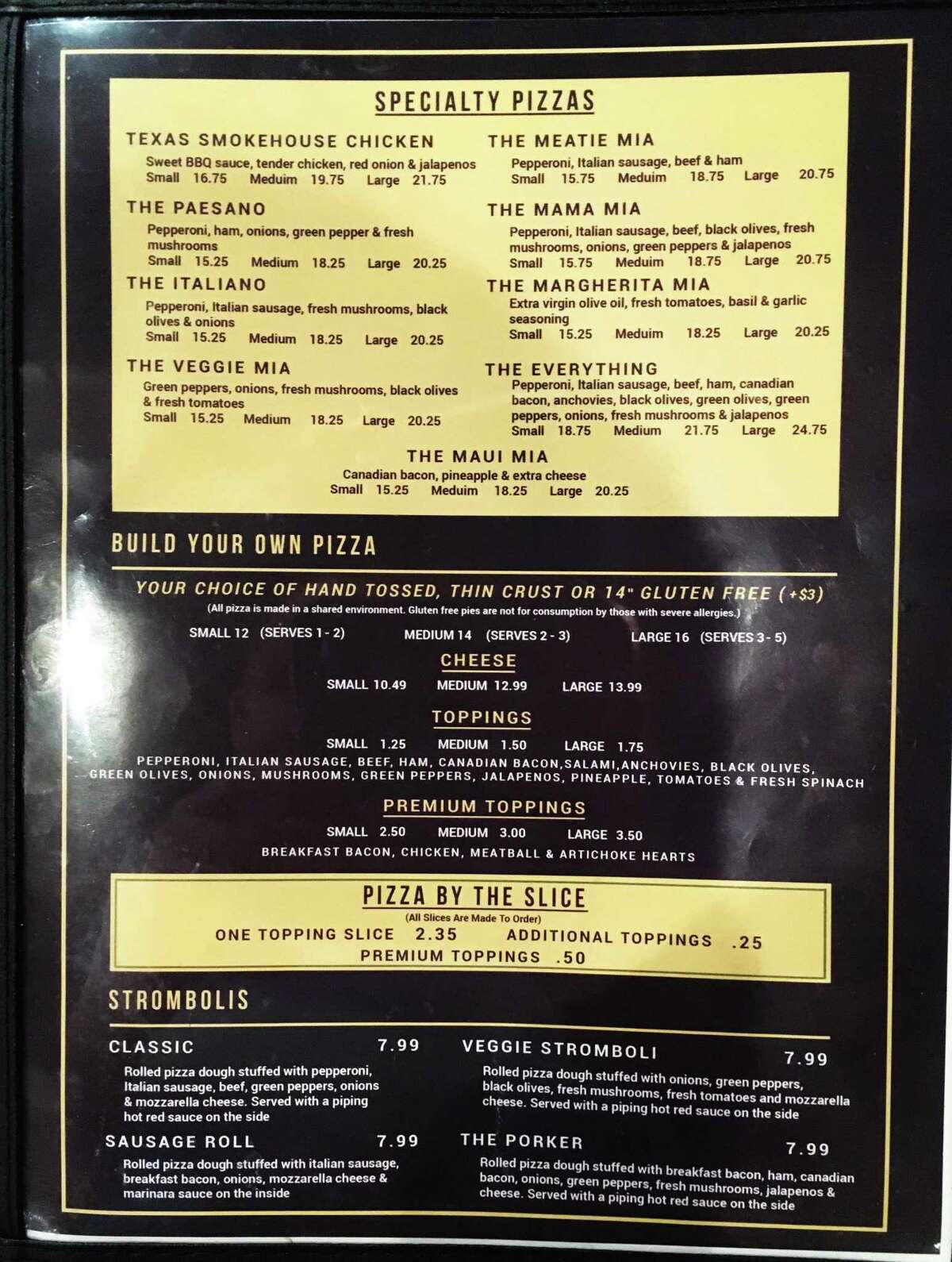 52 Weeks of Pizza Pizza Italia rocks a pizza with barbecue sauce