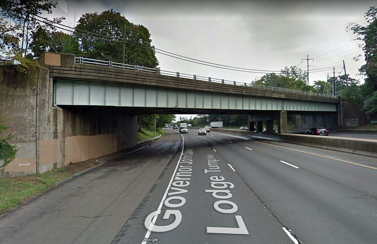 The state Department of Transportation has announced the start of a construction project to replace the Beachside Avenue bridge over I-95. DOT said work on the $7.3 million project will begin “on or about Jan. 23.” Construction of the new bridge will require a more than three-mile detour onto local roads. The detour is tentatively scheduled to begin on March 1, 2021, and ending on or before Oct. 10, 2021.