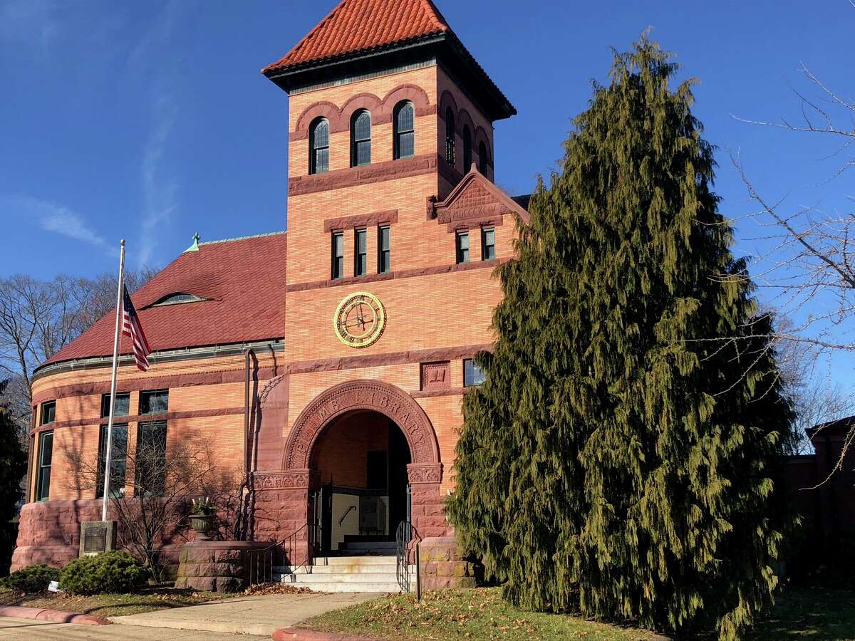Plumb Memorial Library