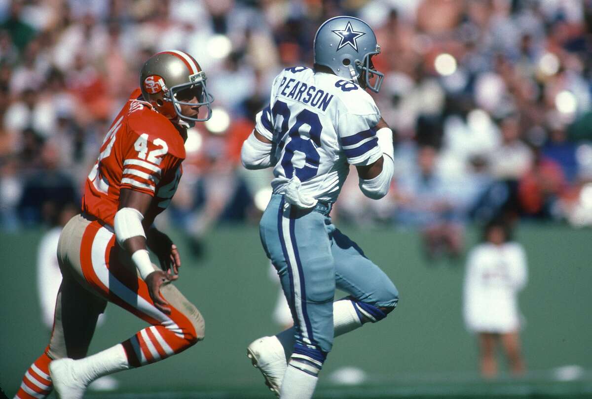 Archie Reese and Earl Cooper of the San Francisco 49ers celebrates  Fotografía de noticias - Getty Images