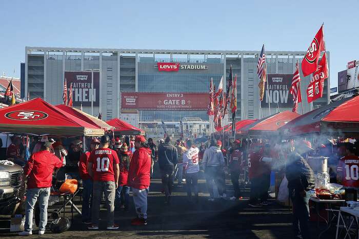 49ers fans start party early at first playoff game in Levi's Stadium history