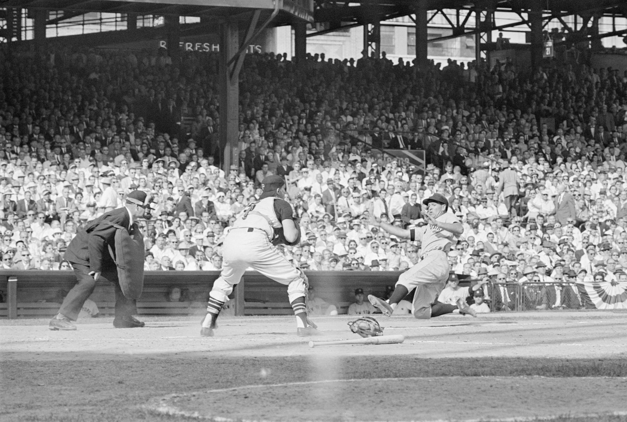 Ex-St. Louis Cardinals catcher Hal Smith dies in Arkansas