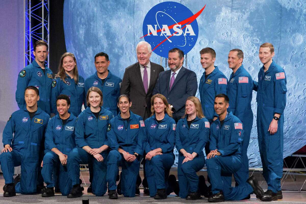 NASA Honors First Astronauts To Graduate Under The Artemis Program At ...