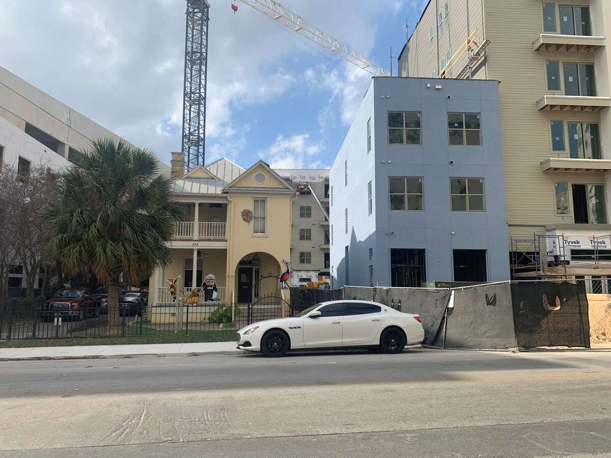 Downtown San Antonio law office looks like house from 'Up' so the