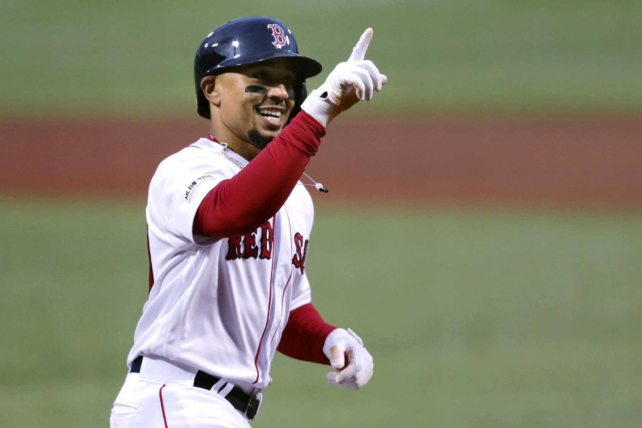 Red Sox outfielder Mookie Betts wins fourth Gold Glove in a row