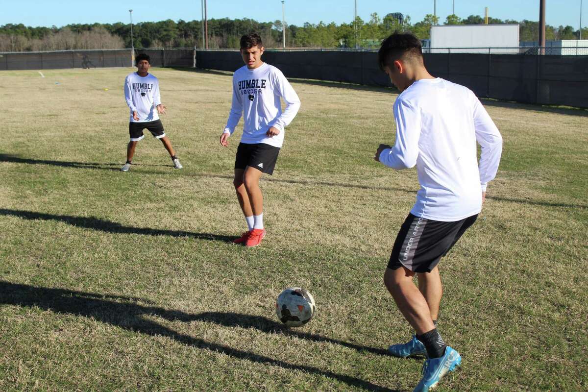 Boys soccer Humble looks to build on last season’s deep playoff run