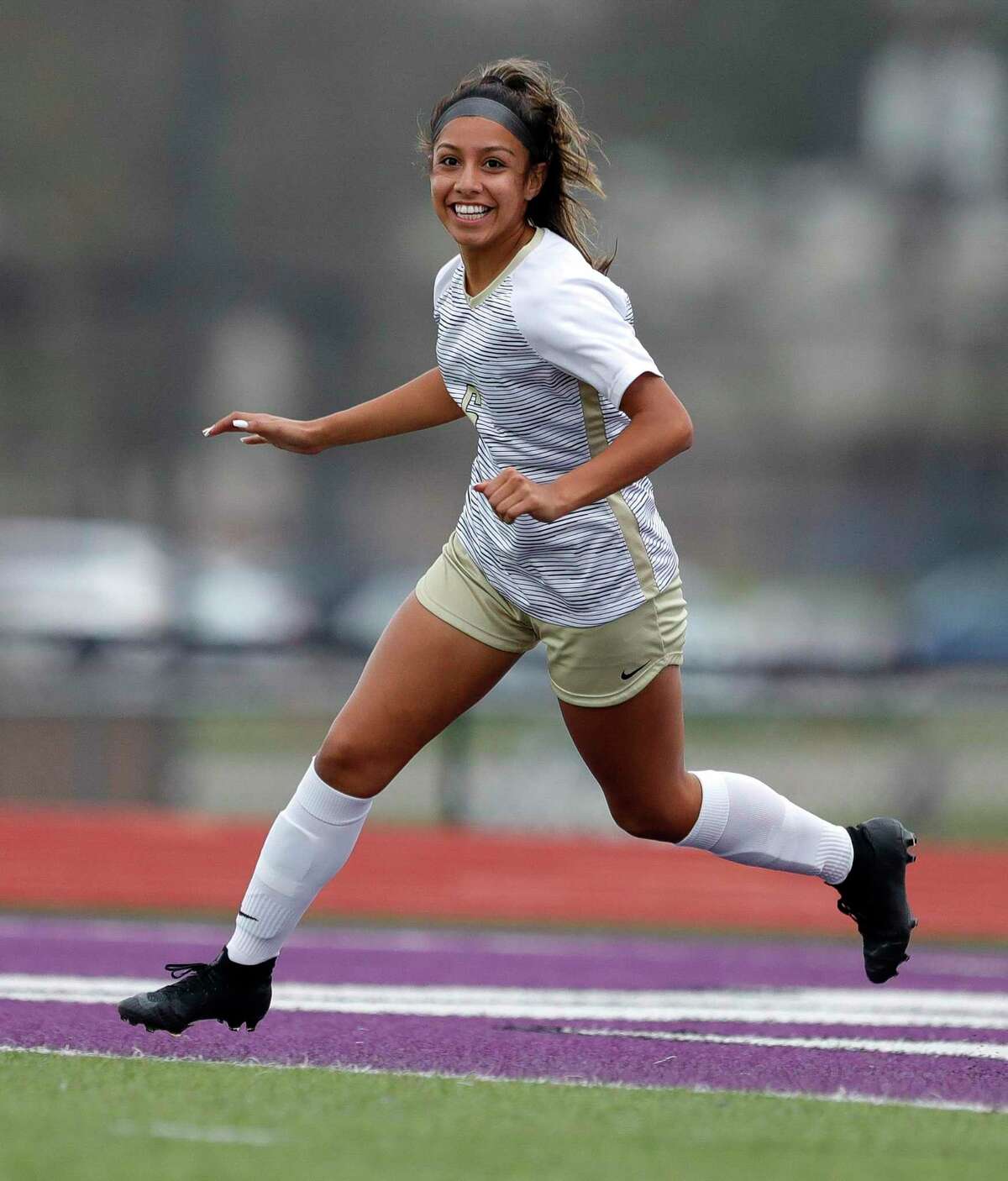 GIRLS SOCCER: Stinson takes over young Conroe team