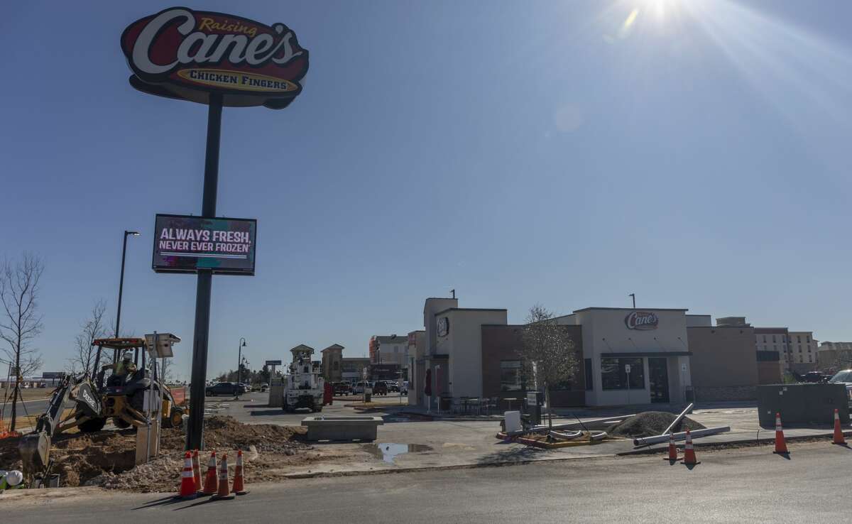 Raising Cane’s sets grand opening