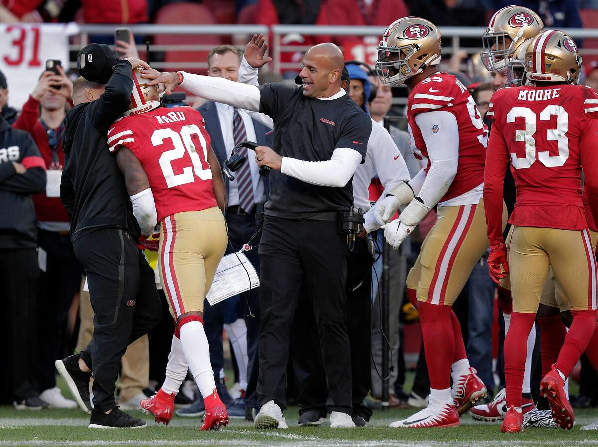 San Francisco 49ers defensive end Dee Ford (55) salutes the fans during an  NFL divisional playoff game against the Minnesota Vikings, Saturday, Jan.  11, 2020, in Santa Clara, Calif. The 49ers defeated