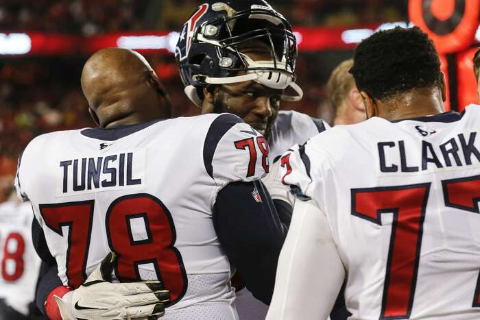 Texans' Lovie Smith took nap during weather delay vs. Titans