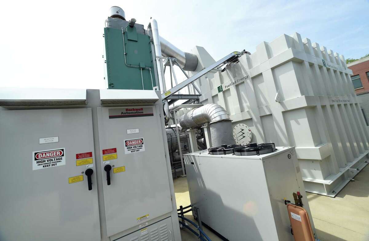 Fuel cells from FuelCell Energy behind Amity Regional High School in Woodbridge power a microgrid serving Amity Regional High School, Woodbridge Town Hall, the library, senior center, police headquarters, fire department and public works department.