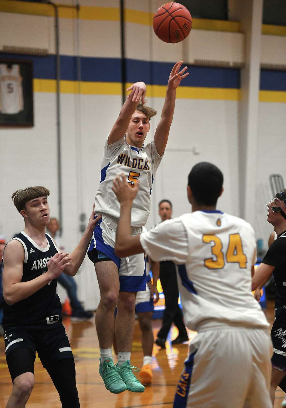Seymour pulls away from Ansonia