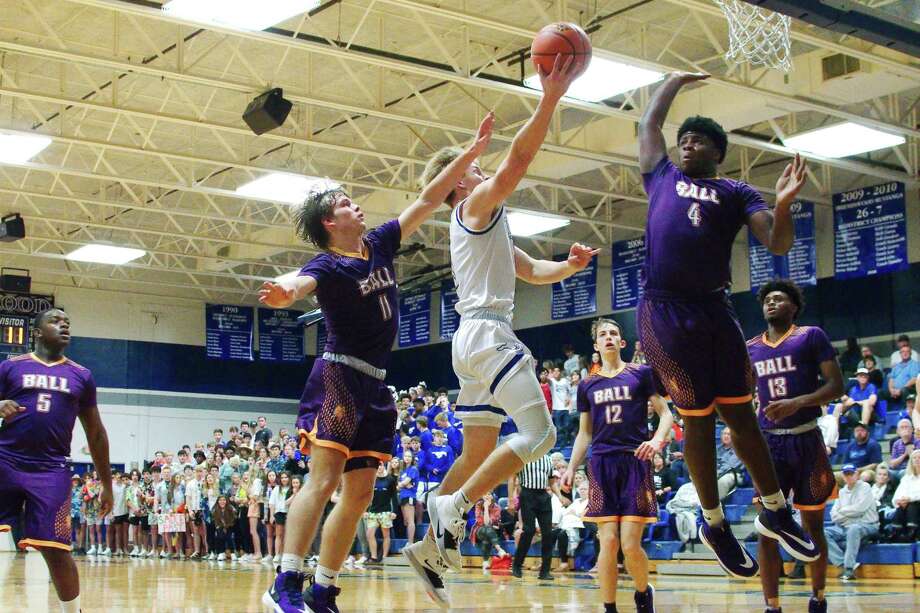 Boys Basketball Galveston Ball Pulls Away From Friendswood For 55 44 Win Houston Chronicle
