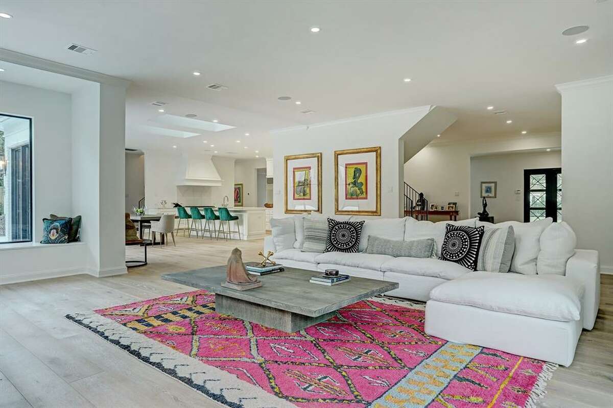3. 214 Sage Road, HoustonHouse sold: $3.8 million - $4.4 million 6 bed | 7 full & 2 half bath | 10,590 sq. ft.