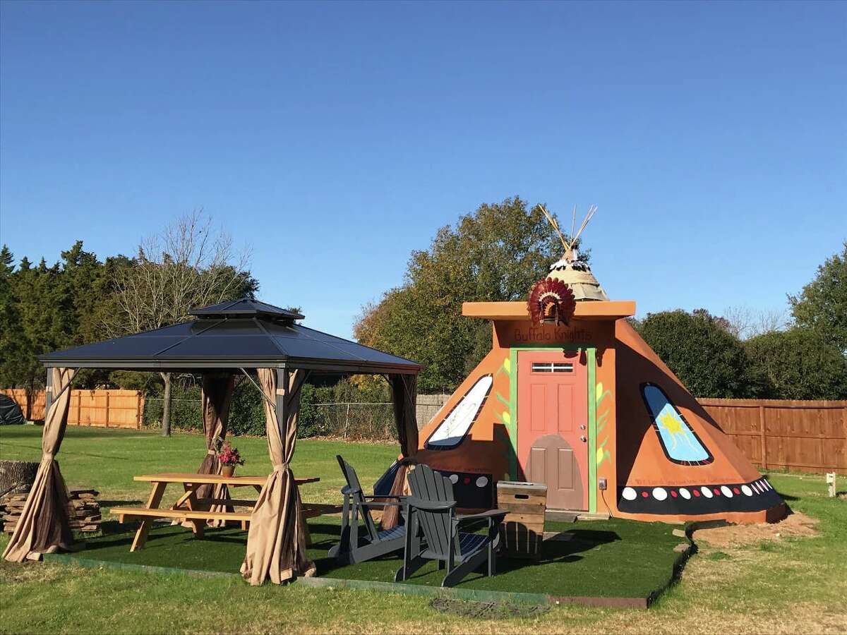 Buffalo Knights Tepee: Cibolo Glamping is the key word for the Buffalo Knights rental, with the listing promising a cozy hub on a 180-acre nature park. With access to New Braunfels and San Antonio, the tipi is also adjacent to walking and biking trails with a nearby creek. As an added bonus there are even chickens and fresh eggs available for the morning! 2 bed, 1 bath $78 per night Airbnb.com