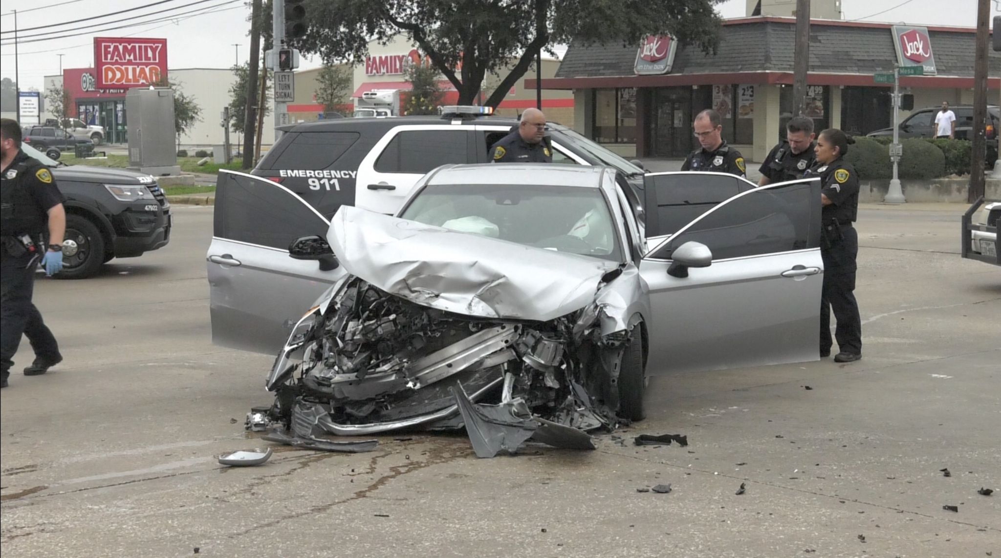 Video 120 Mph Police Chase Ends In Violent Crash In Northeast Houston 4153