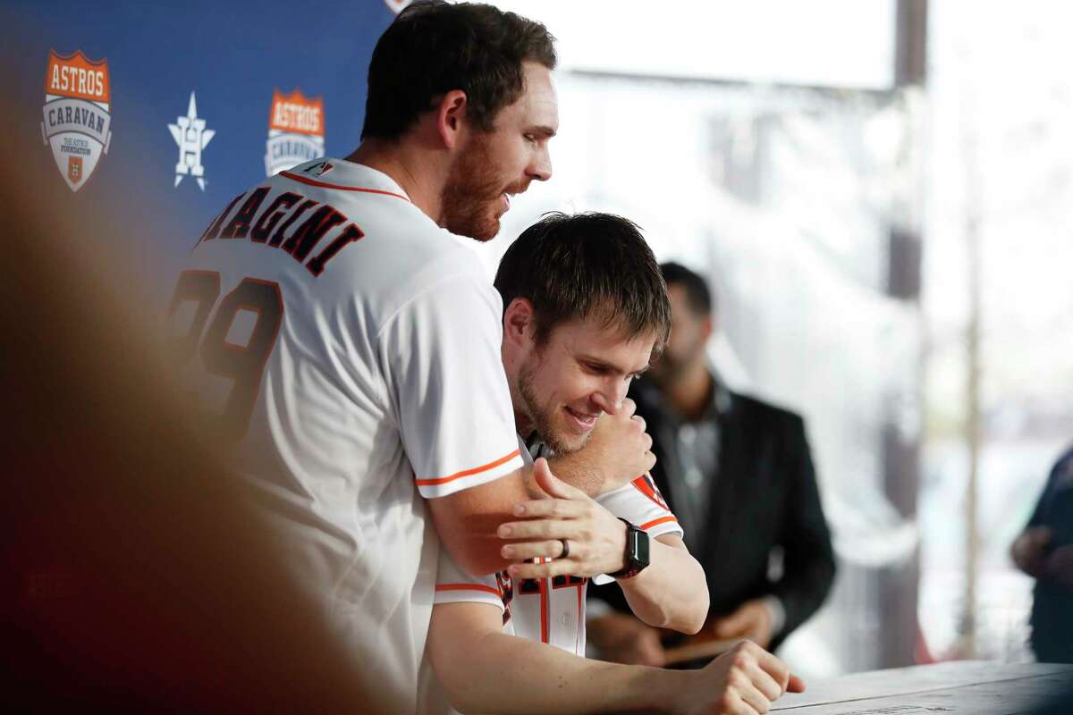 Astros’ situation amid cheating scandal ‘stinks,’ Josh Reddick says