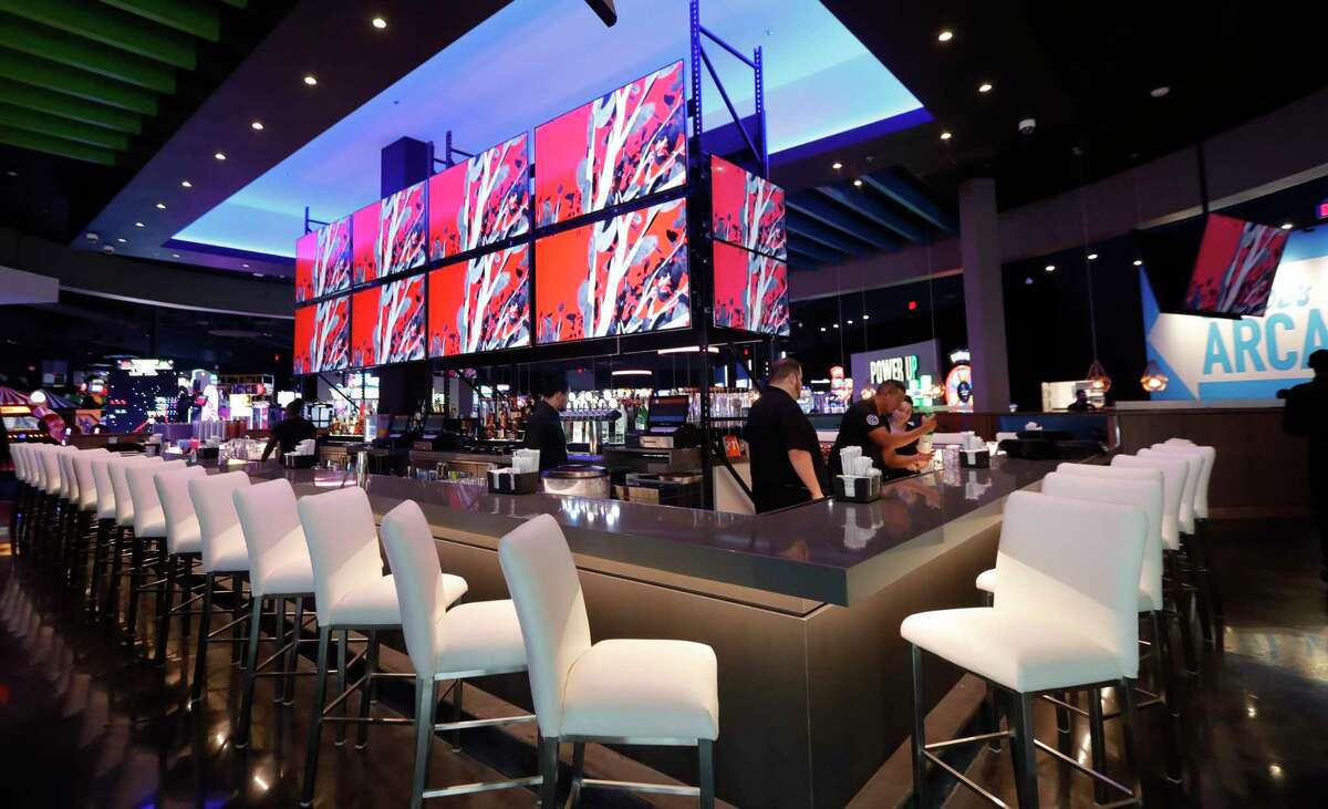 Dave & Buster’s Shenandoah is ready for opening Monday