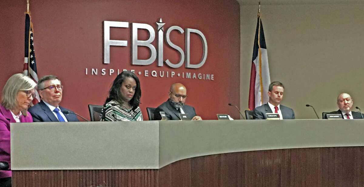 Fbisd Calendar 2021 Shortened break means less summer for Fort Bend ISD teachers
